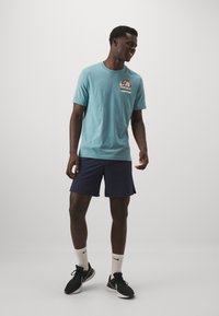 Nike Performance TEE - T-Shirt sport - denim turq