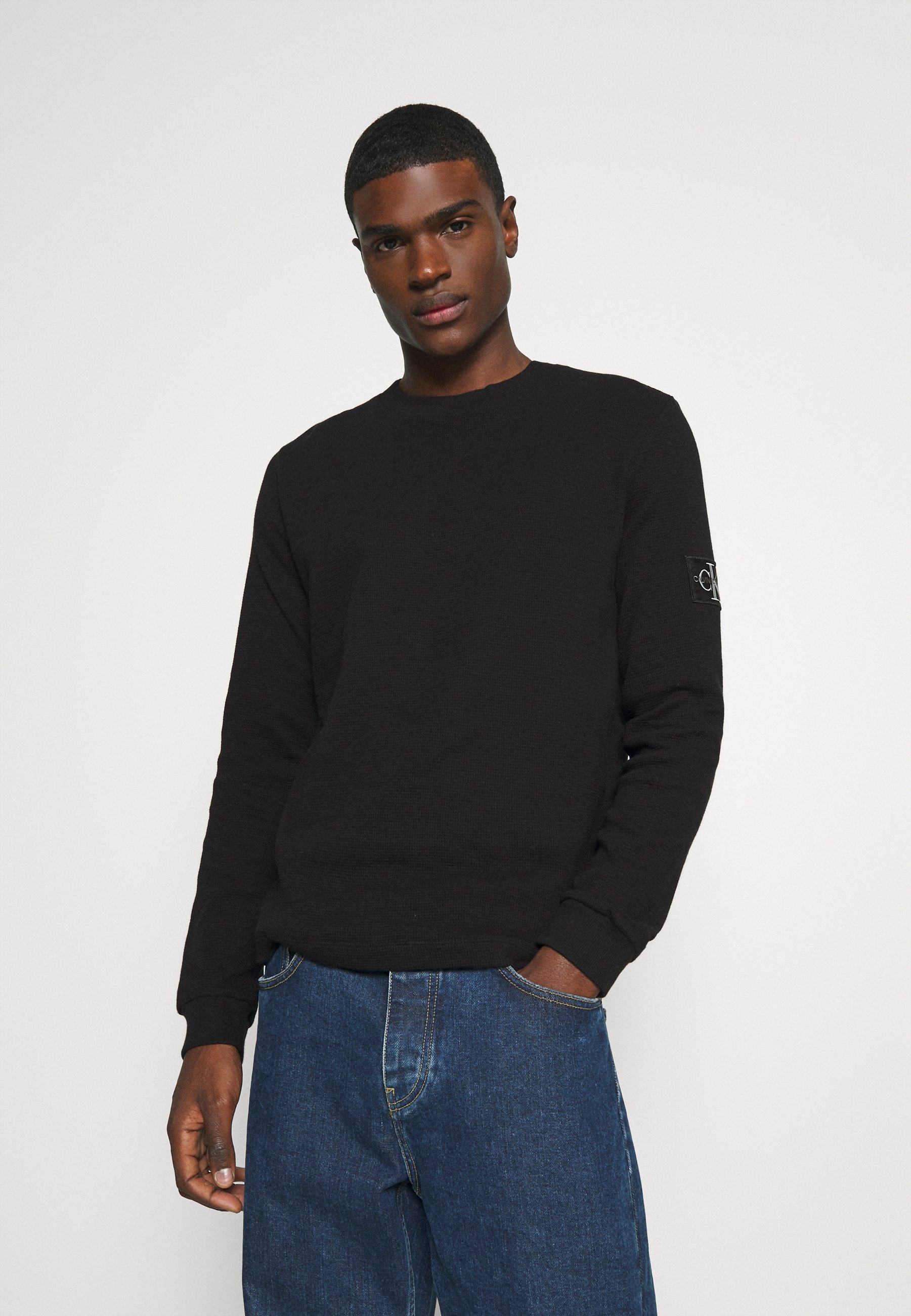 Calvin Klein Jeans MONOGRAM BADGE WAFFLE TEE - Long sleeved top 