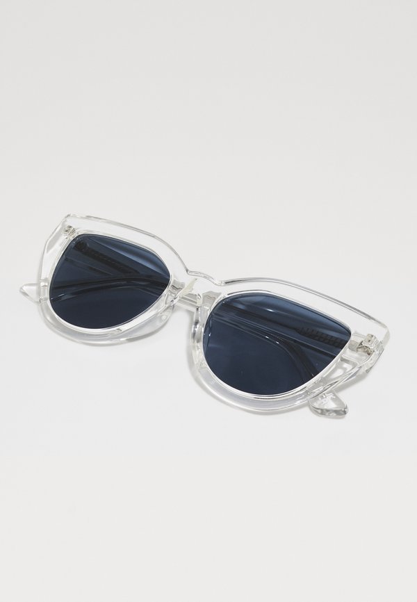 THE CHICA - Sunglasses - crystal3