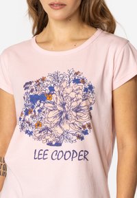 Lee Cooper - T-shirt z nadrukiem