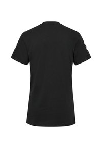 Zwart katoenen T-shirt met korte mouwen, een ronde hals en een strak ontwerp. Geen afbeeldingen of patronen op de achterkant. Zachte textuur.