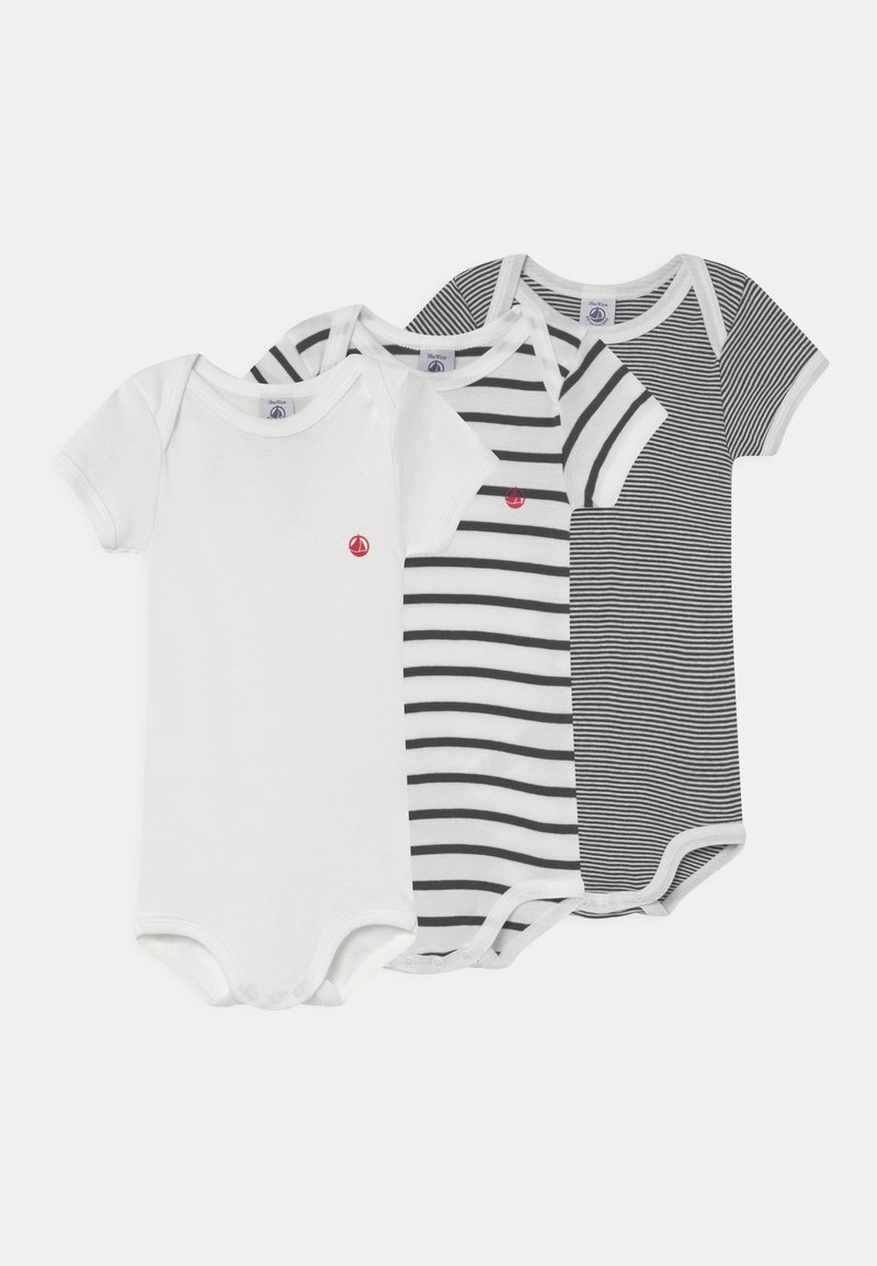 Tre kortärmade bodysuits: en vit, en svart och vit randig, och en grå med fina ränder. Bomullstyg med tryckknappar.