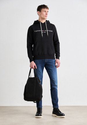 CORE LOGO HOODY - Jersey con capucha - black