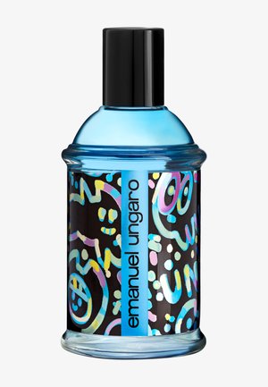 Flacon de parfum à capuchon bleu avec des griffonnages abstraits colorés et le texte « emanuel ungaro » sur une bande verticale bleue.