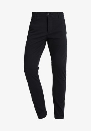 Sorte slim-fit bukser laget av et glatt stoff med et klassisk sekslommers design. Har knapp- og glidelås-lukking, flat front og minimalistisk stil.