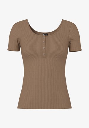 Brązowy prążkowany top z krótkim rękawem, dekoltem w serek i czterema małymi okrągłymi srebrnymi guzikami na przedniej listwie.