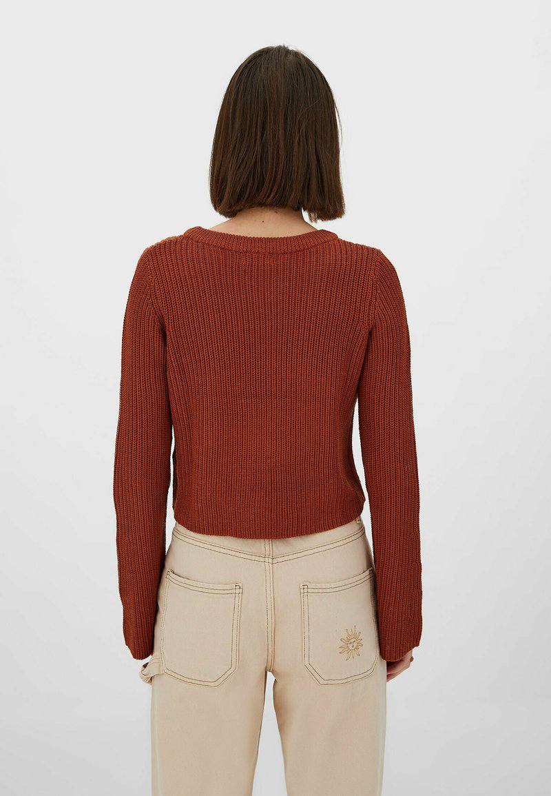 Damen Strickjacken | Stradivarius MIT AUSGESTELLTEN ÄRMELN Strickpullover brown/braun - ZT37782 Damen Strickjacken | Stradivarius MIT AUSGESTELLTEN ÄRMELN Strickpullover brown/braun - ZT37782