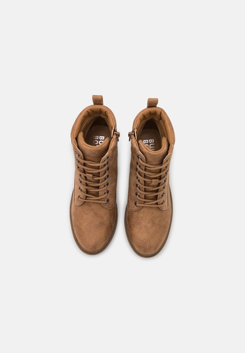 Damen Sneaker | Bullboxer Schnürstiefelette fawn/tan - JI52972 Damen Sneaker | Bullboxer Schnürstiefelette fawn/tan - JI52972