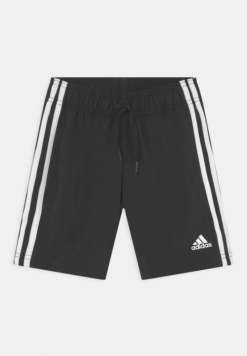 Shorts de sport noirs avec une taille élastique, un cordon de serrage ajustable et des bandes blanches sur les côtés. Présente le logo Adidas sur la jambe inférieure.