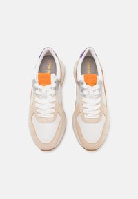 Geox AMABEL - Sneakers basse - off white/orange