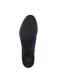 Scarpa blu navy con suola in gomma testurizzata, caratterizzata da lati in tessuto liscio e un tacco leggermente rialzato. Taglia indicata come 37.