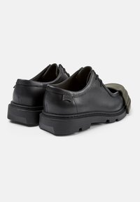 Camper JUNCTION - Stringate - Schwarz