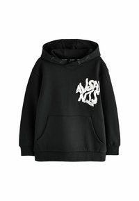 Černá mikina s kapucí vyrobená z kombinace bavlny, s přední kapsou, stahovací kapucí a bílým grafickým potiskem na hrudi.