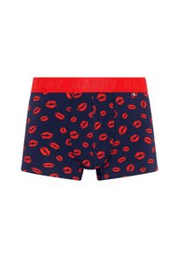 Μπλε στήθους μποξερ με κόκκινο τύπωμα χειλιών. Κόκκινη ζώνη με επίχρυσο κείμενο "HAPPY". Μαλακό μείγμα βαμβακιού, άνετη εφαρμογή.