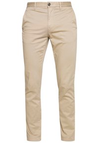 Pantaloni chino beige realizzati in tessuto misto cotone, con taglio dritto, tasche anteriori e chiusura con un singolo bottone. Tessuto liscio con cuciture sottili.