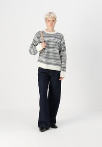 American Eagle CLASSIC CREW NEW FAIRISLE - Pulóver - cream