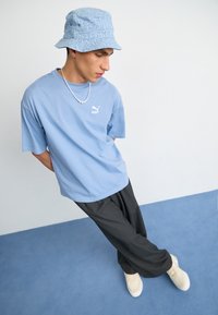 Puma BETTER CLASSICS OVERSIZED TEE - Pamata T-krekls - zen blue