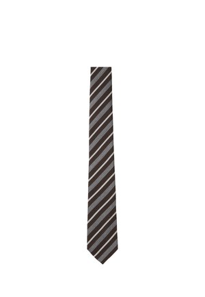 Braune Krawatte mit diagonalen hellgrauen und weißen Streifen auf einem strukturierten Stoff, vor weißem Hintergrund dargestellt.