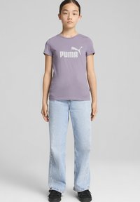 Puma LOGO TEE - Triko s potiskem - pale plum