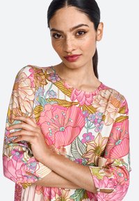 Rich & Royal Nappali ruha - spring blush