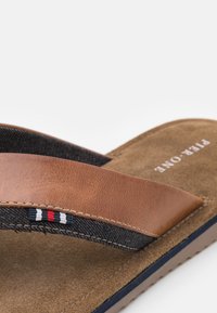 Thumbnail Image 6