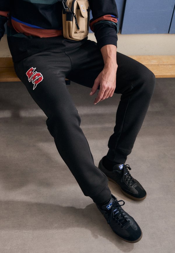 FC BAYERN MUENCHEN - Club wear