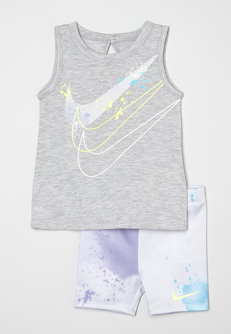 Nike Sportswear Sport T-shirt meerkleurig Nike Sportswear Sport T-shirt meerkleurig