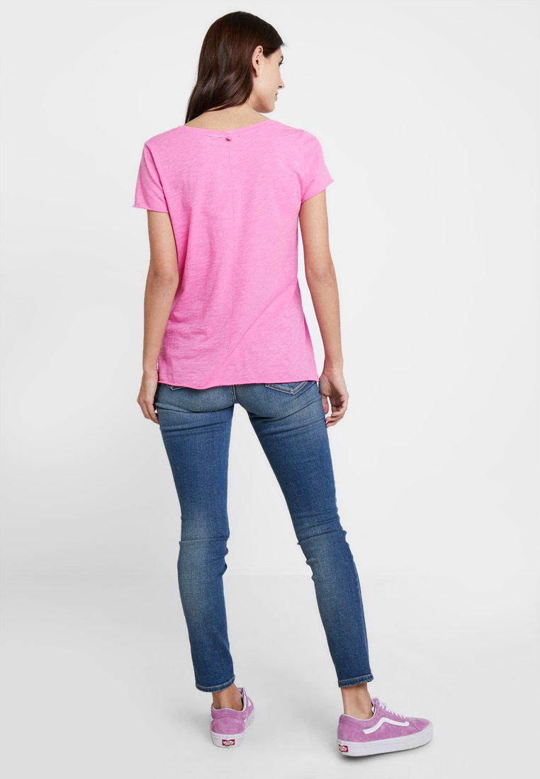 rich and royal shirt pink