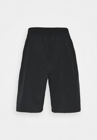 Schwarze Sportshorts mit einem elastischen Bund, ausgestattet mit seitlichen Taschen und einer glatten Textur. Knielanger Schnitt ohne sichtbare Muster.