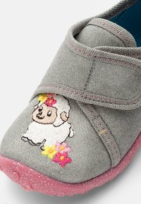 Superfit SPOTTY - Sapatos de bebé - grau/weiss