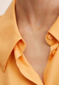 Mango Robe chemise - orange