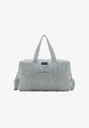 Geantă de voiaj cu model floral, din material de culoare albastru deschis, cu două mânere scurte, curea de umăr detașabilă și un buzunar frontal. Suprafață texturată.