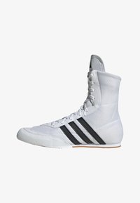 Selected, cloud white   core black   cloud white