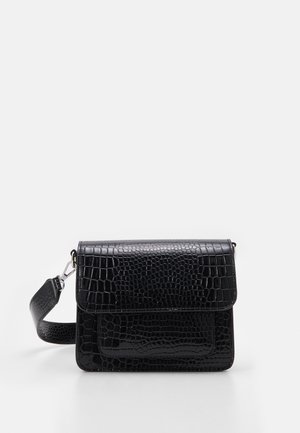 CAYMAN POCKET TRACE - Torba čez telo - black