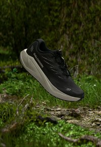 Δεν επιλέχθηκε, black/silver cloud/black