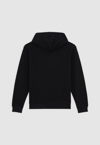 Felpa con cappuccio nera caratterizzata da un design semplice, texture morbida e polsini e bordo a coste. Il retro è semplice e privo di ulteriori dettagli.