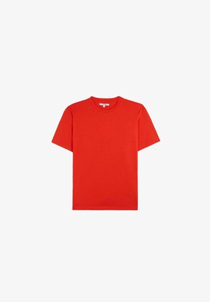 Czerwona bawełniana koszulka z okrągłym dekoltem i krótkimi rękawami, charakteryzująca się prostą i gładką fakturą, w klasycznym, luźnym kroju.