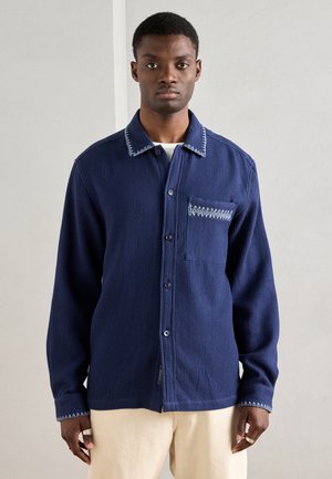 WAFFLE STRUCTURE RELAXED FIT SHIRT - Shirt - pageant blue