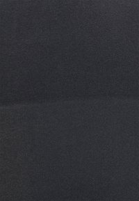 Thumbnail Image 3