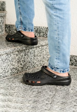CLOGS - Clogs - schwarz
