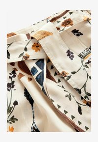 Geselecteerd, neutral sunflower print