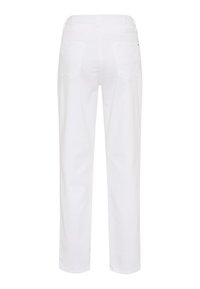 Pantalon droit blanc vu de dos avec deux poches arrière et une ceinture avec passants pour ceinture.