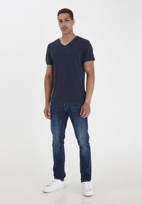 Blend - BHBHDINTON V - T-shirts basic - navy Miniaturebillede 1