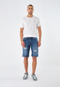Pier One Kratke hlače od trapera - dark blue denim
