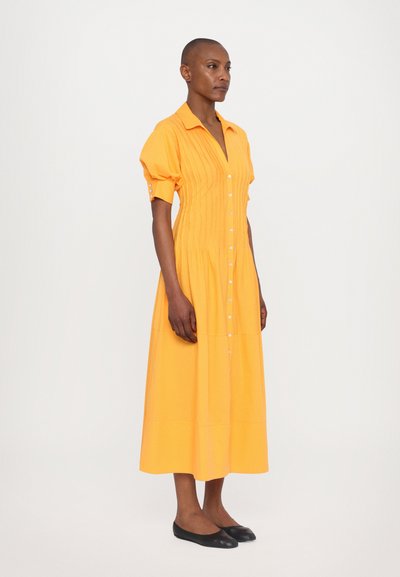 Cinq à Sept MONTY DRESS - Marškininė suknelė - papaya