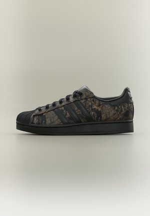 adidas Originals, SUPERSTAR II MOSSY OAK UNISEX - Маратонки - core black/khaki six