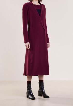 Norma Kamali Trenchcoat - berry