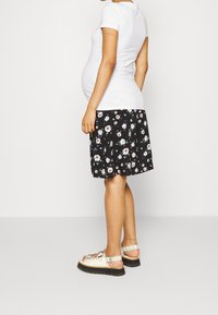Vero Moda Maternity A-linjainen hame - black