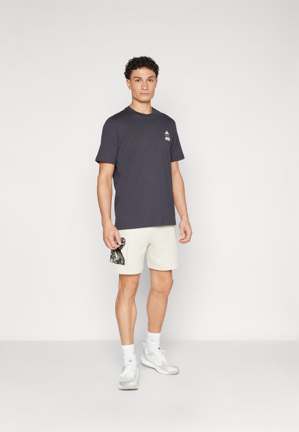 STAR WARS™ THE MANDALORIAN™ REGULAR FIT BACK GRAPHIC - Print T-shirt4