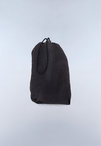 Thumbnail Image 10